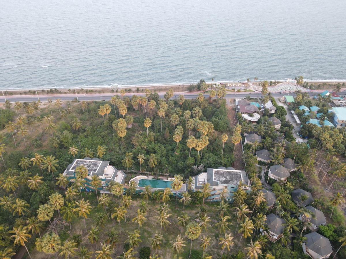 Tanaosri Resort Pranburi Exterior photo